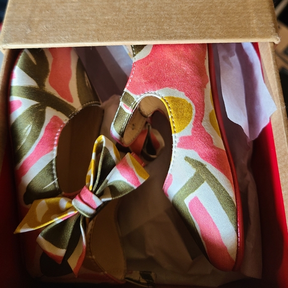 COPY - Infant Christian Louboutin sold out worldwide..only a few sold - Picture 1 of 6